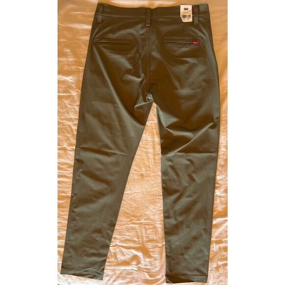 NWT Levi's Pants Mens 29x32 Chino Standard Taper XX Tech Olive Green Stretch - Picture 3 of 12